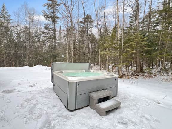 The Mendon House - Outdoor Hot Tub - Minutes to Killington/Pico