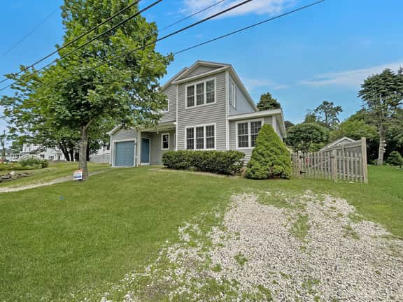 Beach House - Y842 Minutes to York Beach