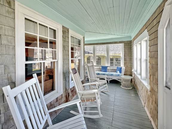 Cozy Cottage by the Sea - Y67  Classic New England cottage close to the beach