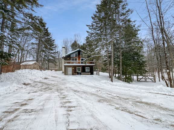 Pet-Friendly Dean Hill Chalet: Minutes From Killington Slopes