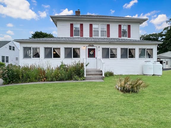 Kurtz Cottage - Wonderful home minutes away from the Goldenrod and York Beach